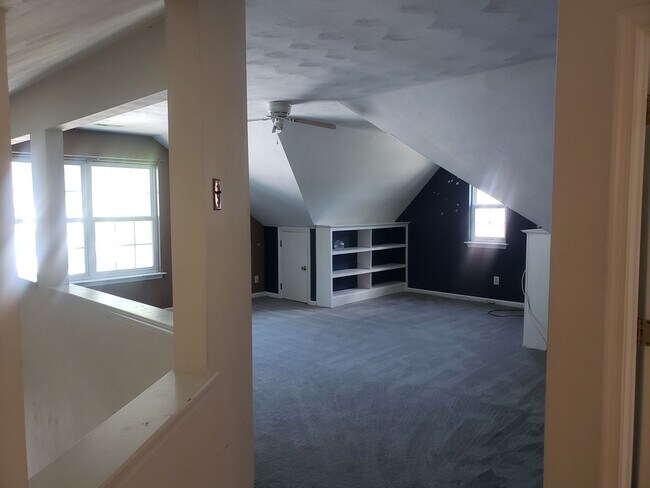 Building Photo - 4115 Bishops Pl