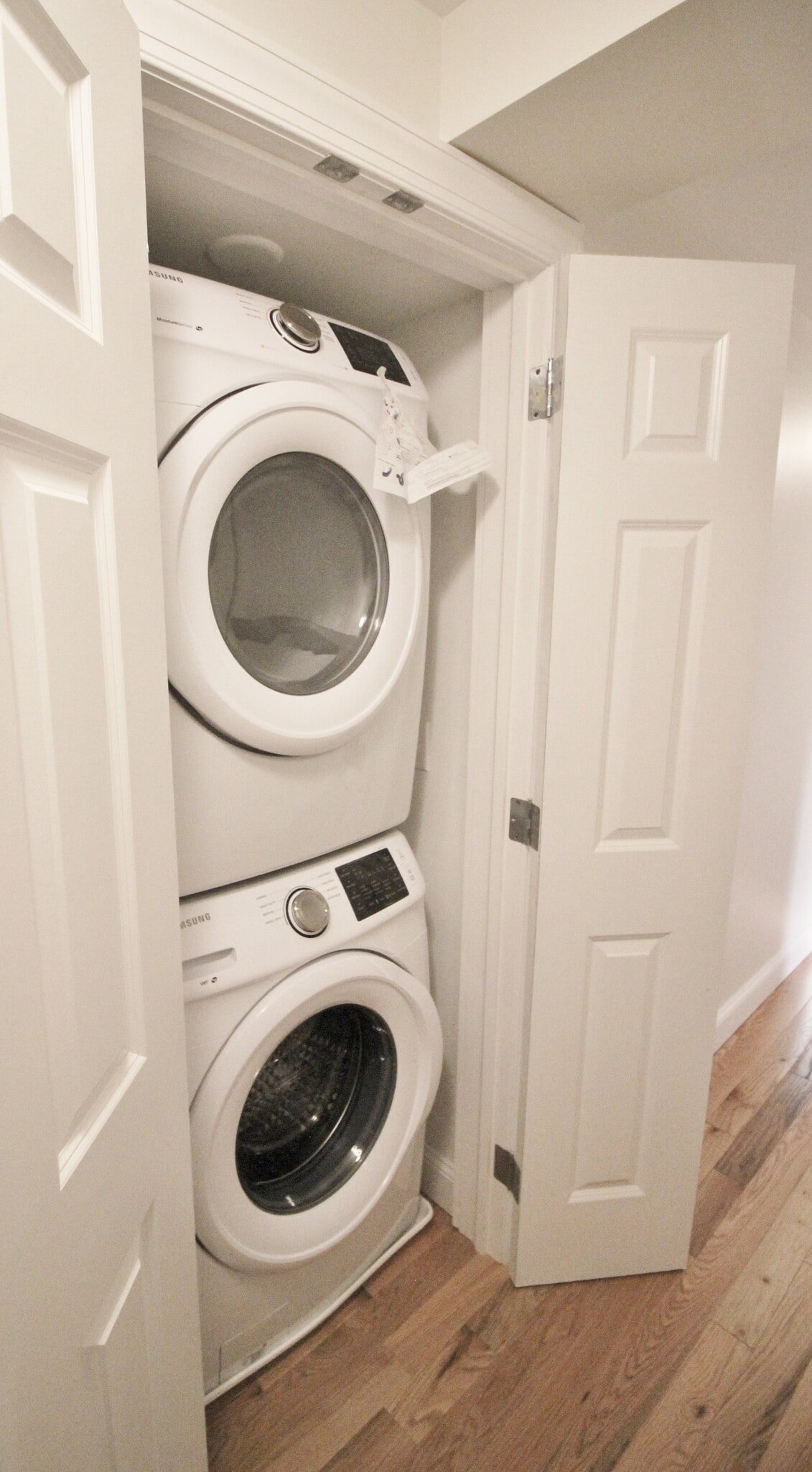 Building Photo - 37 Pine St