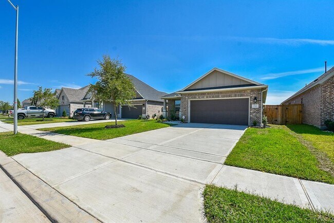 Building Photo - 19411 Hillside Pasture Ln