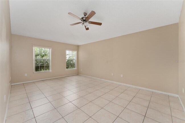 Building Photo - 502 Woodland Creek Blvd