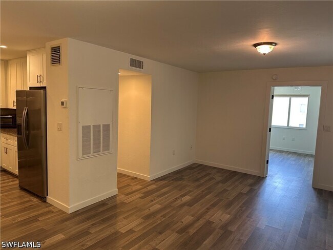 Building Photo - 3120 Seasons Way