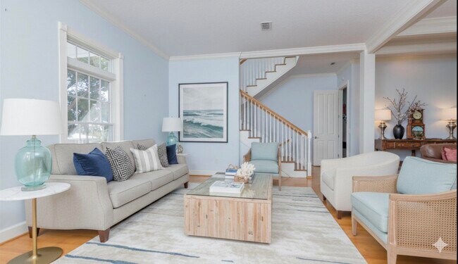 Building Photo - 313 S Forest Dune Dr