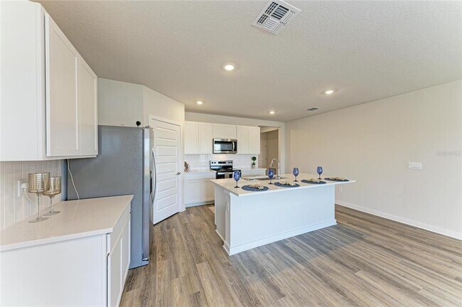 Building Photo - 18143 Wheathouse Pl