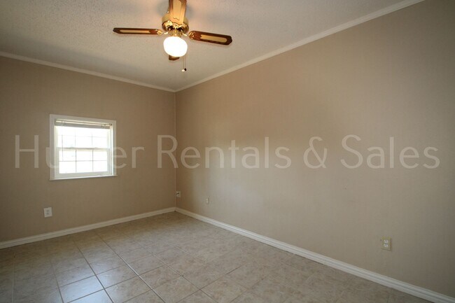 Building Photo - Two Story Willowsprings Home