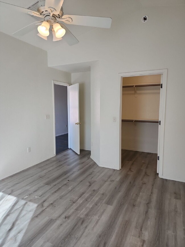 Building Photo - "Charming 3-Bedroom Oasis in Sahuarita - Spacious Living Awaits!"