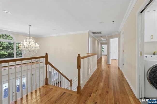 Building Photo - 2 W Saddle River Rd