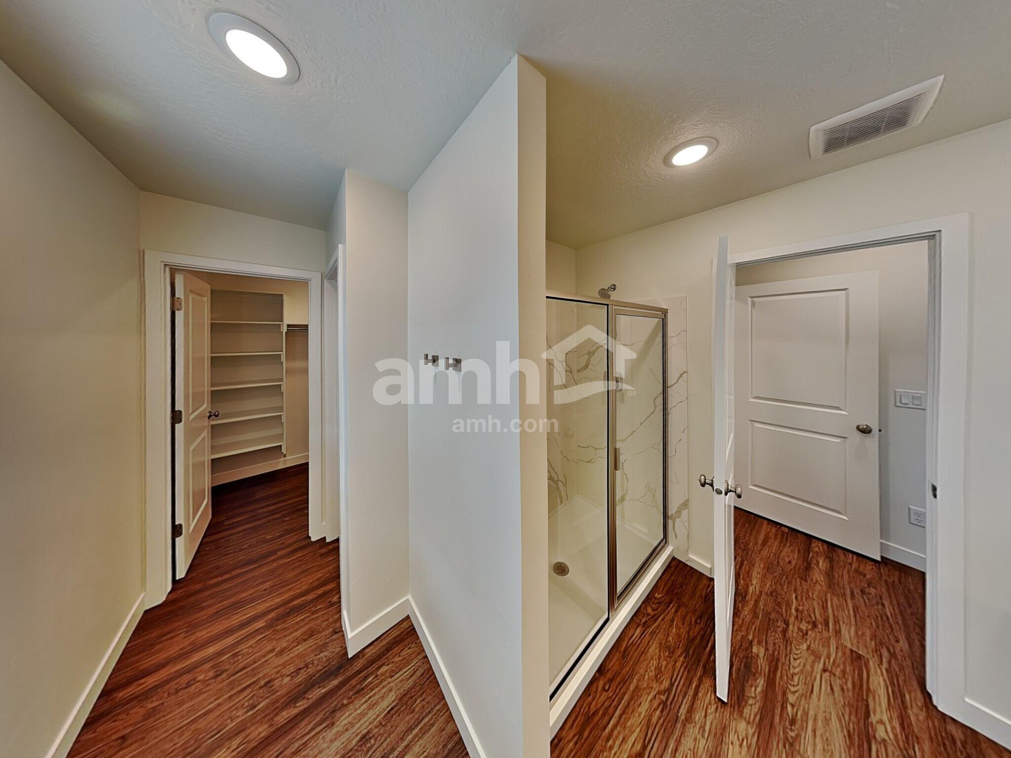 Building Photo - 1256 W Mahogany St