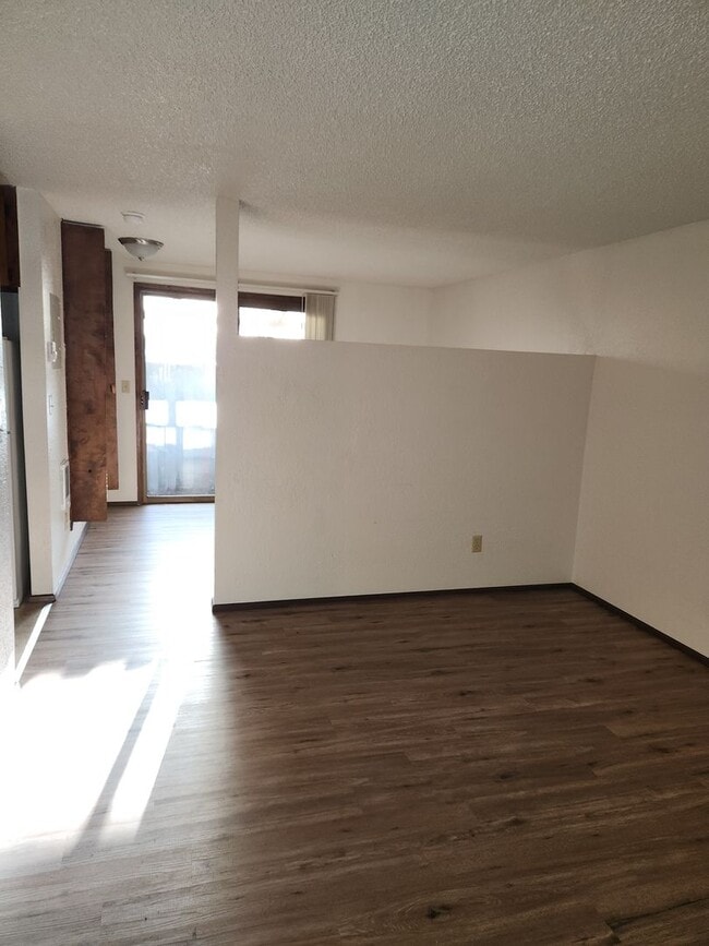 Building Photo - 47-47 N 8th St