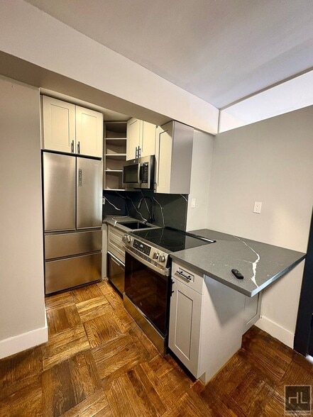 Building Photo - East 58th Street