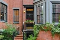 Building Photo - 17 Willow St