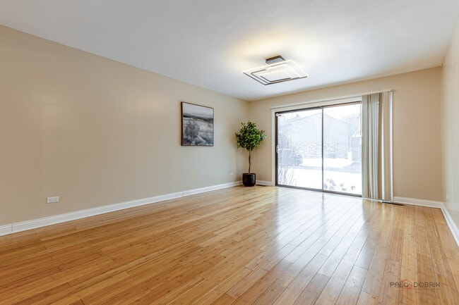 Building Photo - 2431 Cobblewood Dr