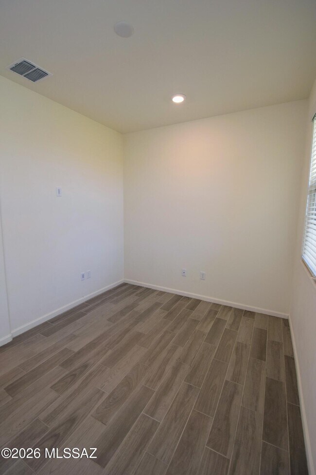 Building Photo - 12115 N Candywine Dr