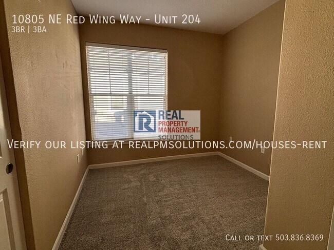 Building Photo - 10805 NE Red Wing Way