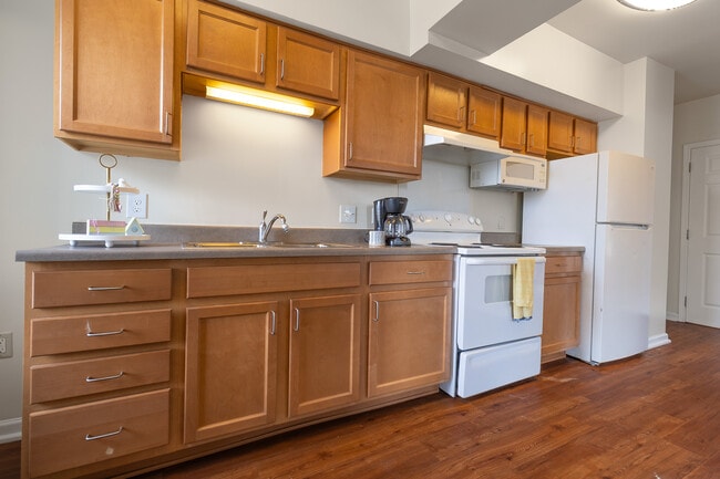 Building Photo - Arthur Antisdel Apartments