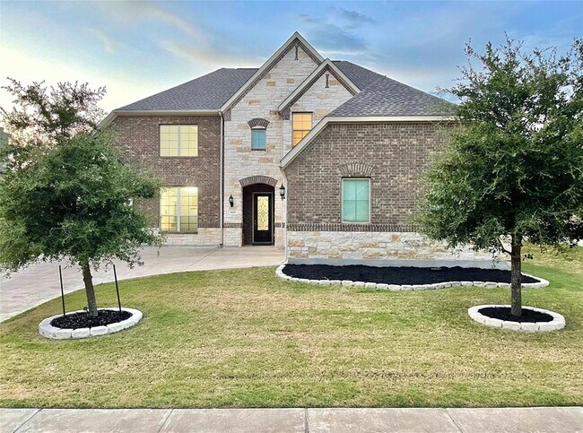 Building Photo - 3809 Mineral Dr