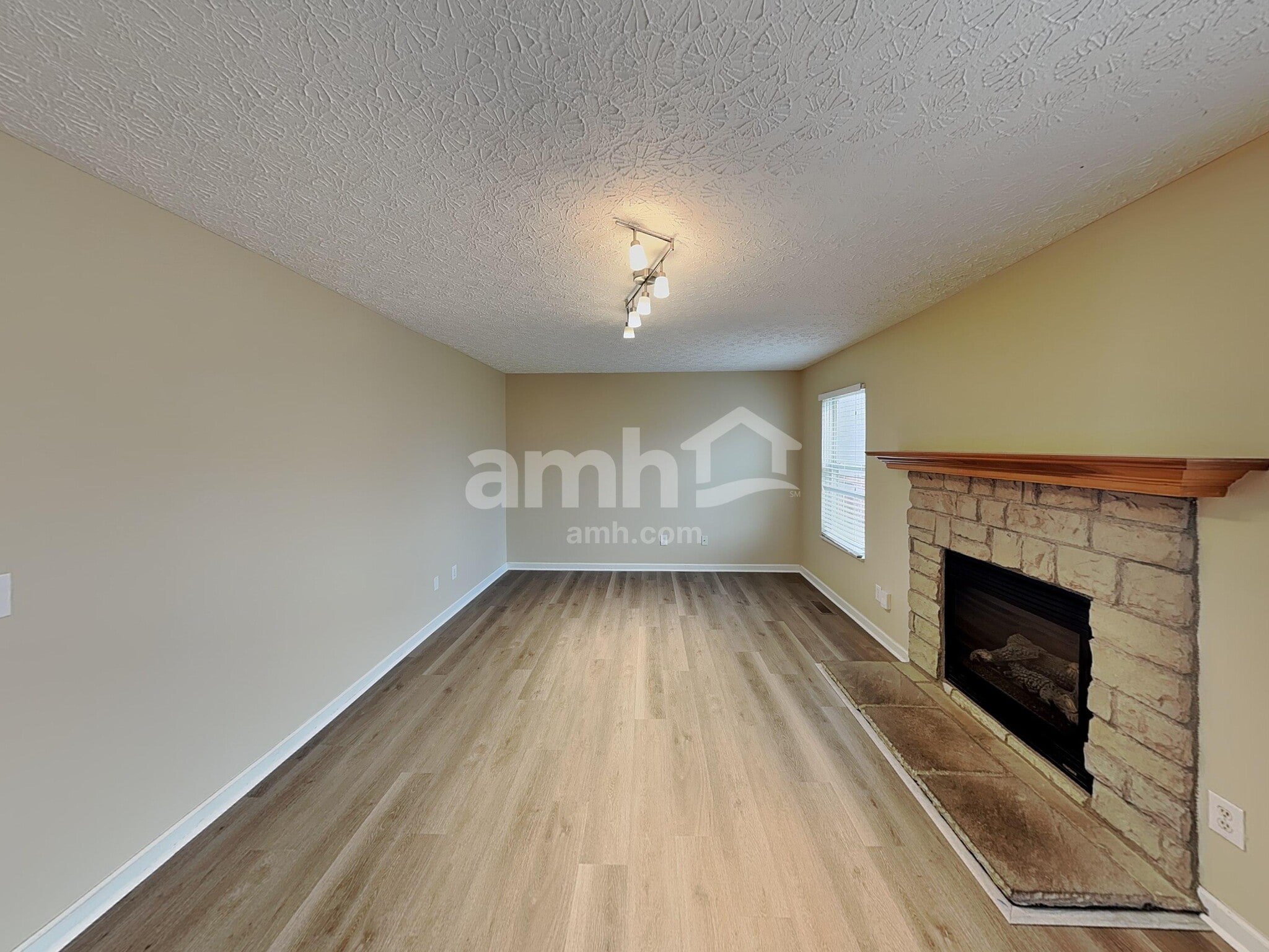 Building Photo - 522 Hunnicut Dr