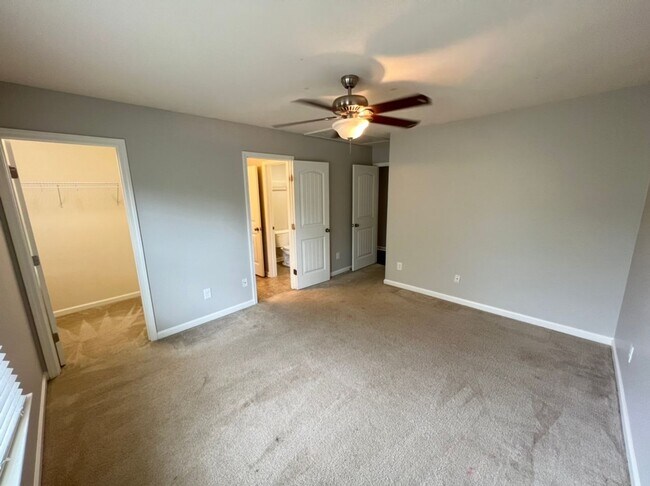 Building Photo - Gorgeous 3 bedroom home near Brier Creek and RTP!