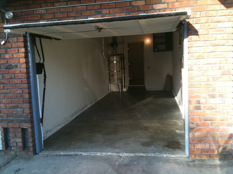 Building Photo - 568 Hazel Dell Way