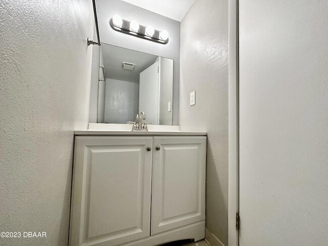 Building Photo - 4790 S Atlantic Ave