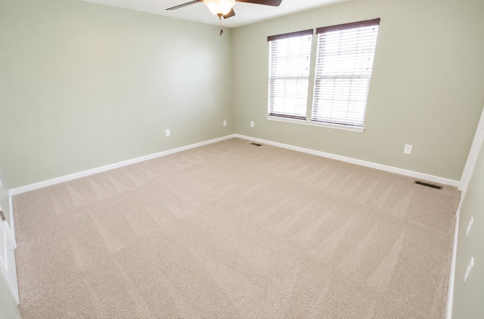 Building Photo - 23141 Foxglove Way