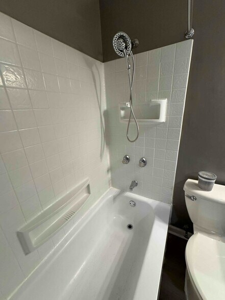 Building Photo - 1149 Navaho Dr