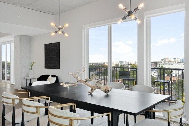 Building Photo - 1515 Julian St