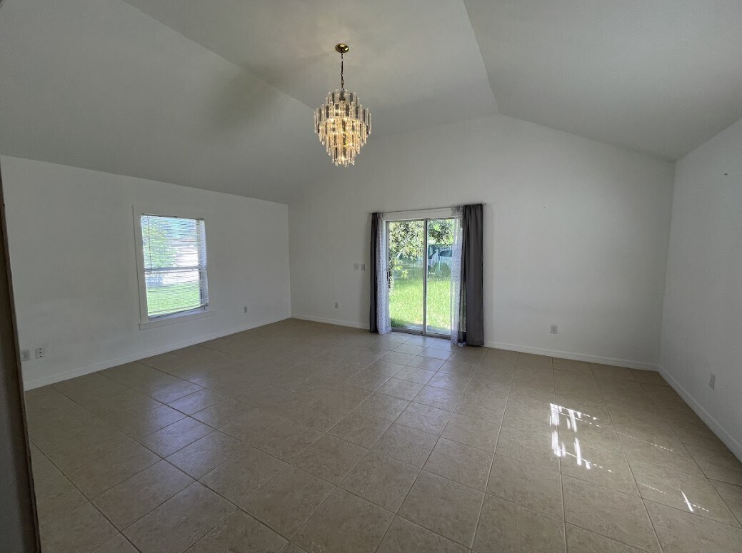Building Photo - 11483 Kimberly Forest Dr
