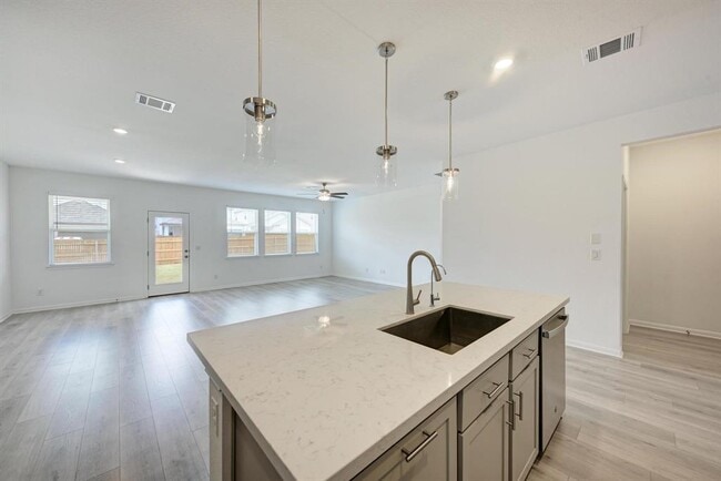 Building Photo - 345 Andesite Trl