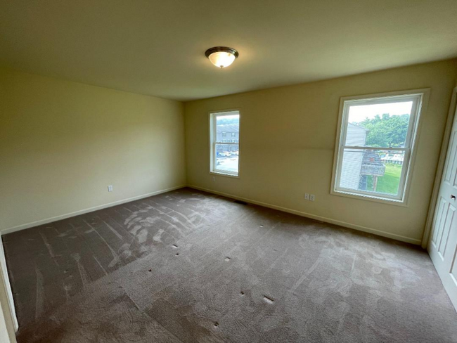 Building Photo - 906 Gregs Dr