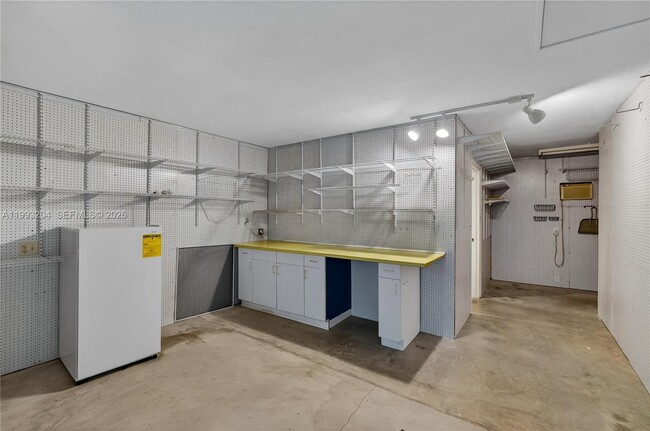 Building Photo - 6767 SW 154th St