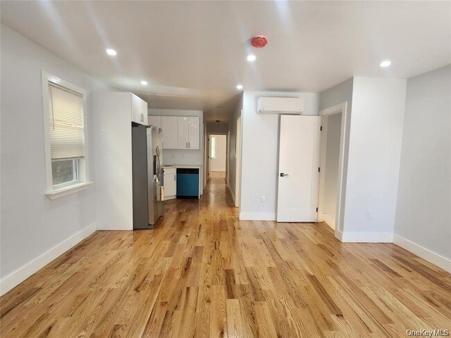 Building Photo - 330 Taylor Ave