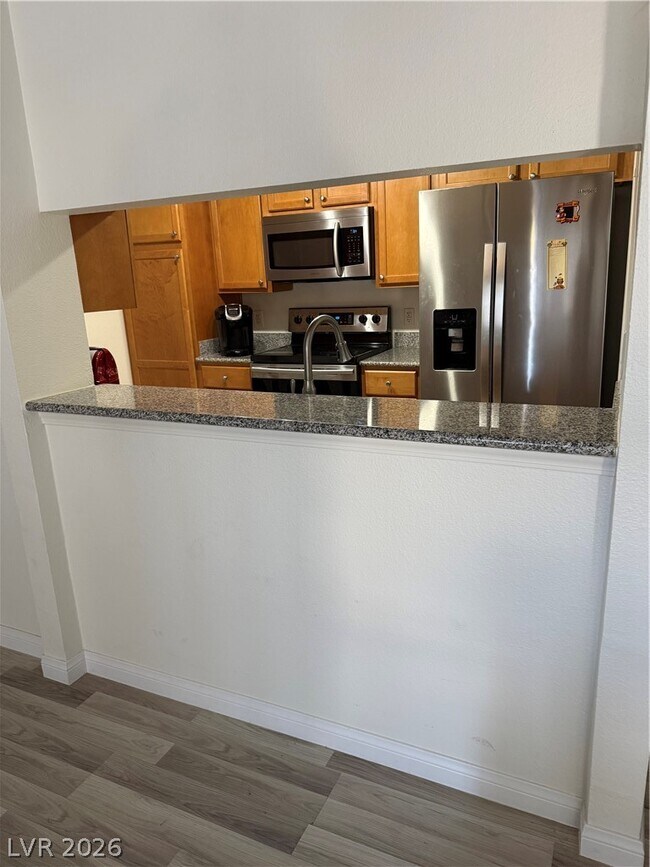Building Photo - 2845 Loveland Dr