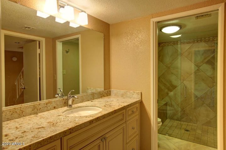 Building Photo - 5669 N 78th Way