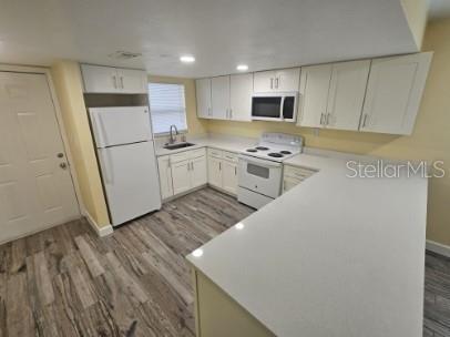 Building Photo - 2035 Alpine Rd