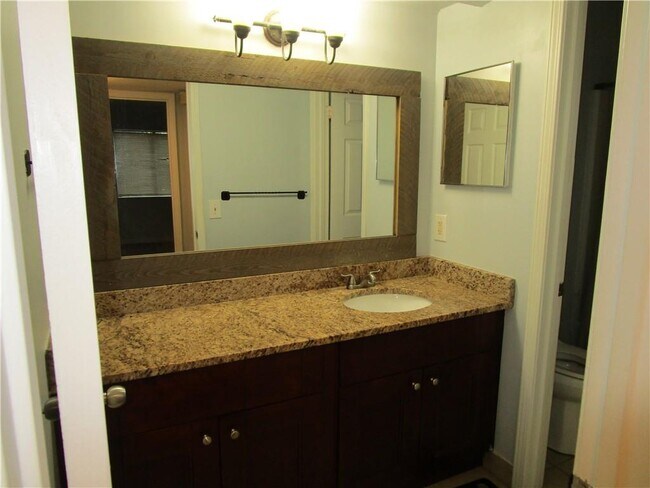 Building Photo - 4003 Wingate Way