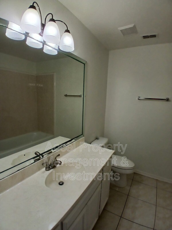 Building Photo - 130 San Jacinto St