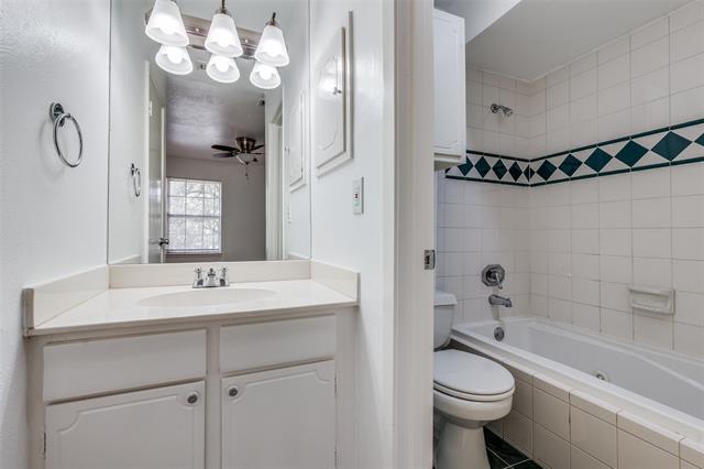 Building Photo - 7608 Woodthrush Dr