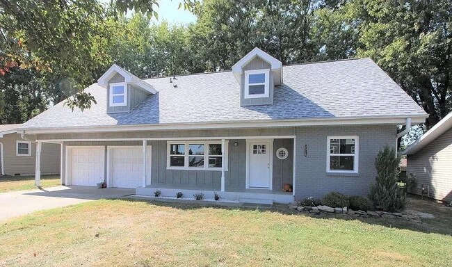 Primary Photo - 2315 S Ingram Mill Rd