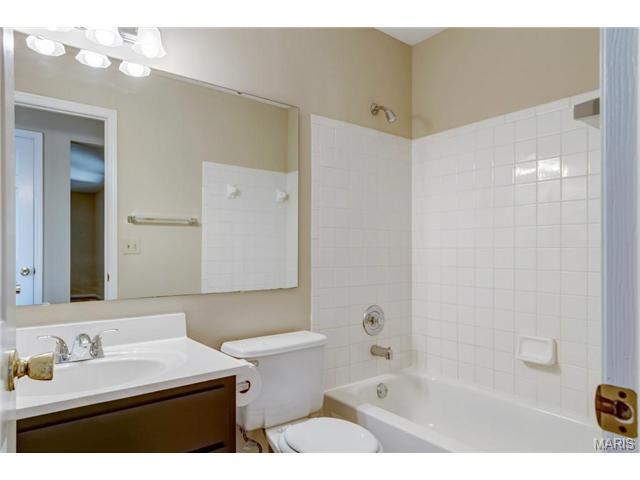Building Photo - 1280 Golden Gate Ln