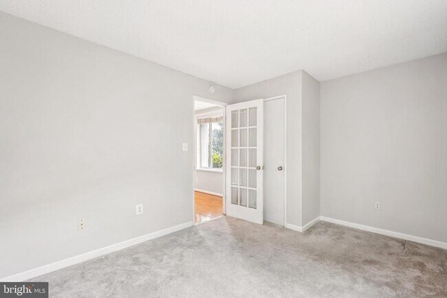 Building Photo - 1730 Arlington Blvd