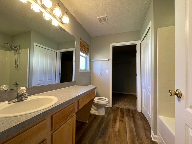 Building Photo - ** Coming Soon ** 3 Bedroom in Plum Tree