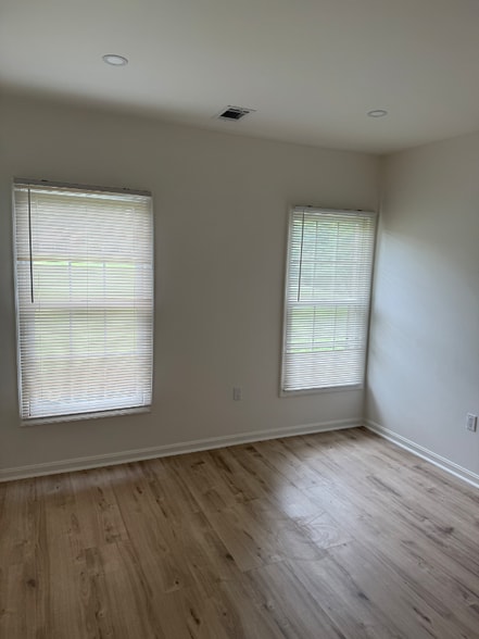 Building Photo - 5016 Dorsey Hall Dr