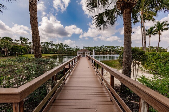 Building Photo - 1878 Tarpon Bay Dr S