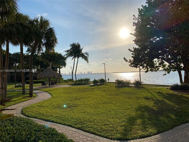 Building Photo - 2451 Brickell Ave