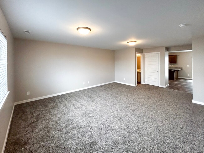 Building Photo - 190 Margette Way