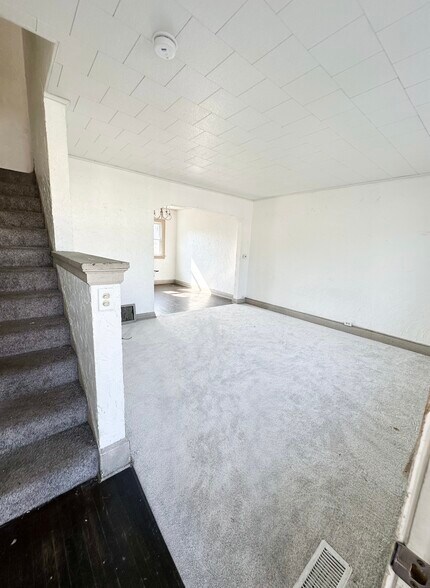 Building Photo - 432 Belmont Ave