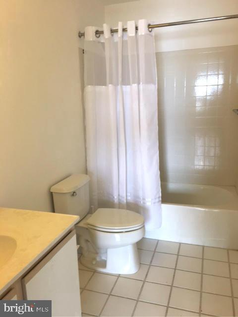 Building Photo - 2702 Lighthouse Point E