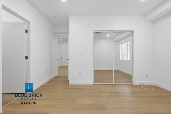 Building Photo - 5312 Corteen Pl