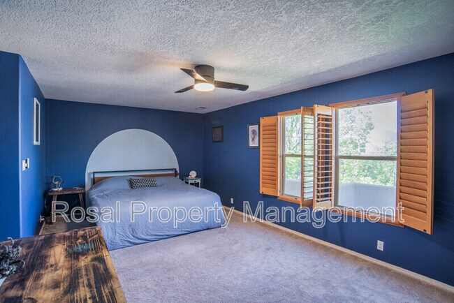 Building Photo - 3504 Yippee Calle Ct NW