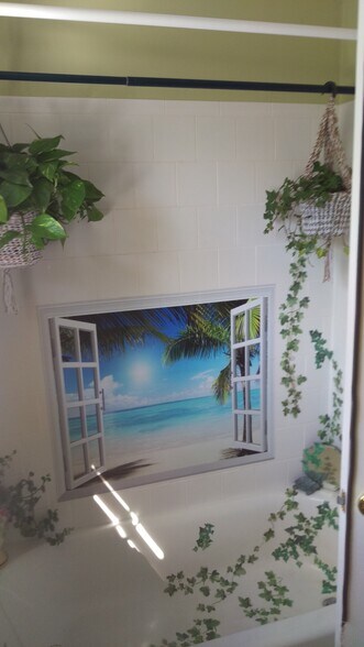 Building Photo - 805 Marshall Ave